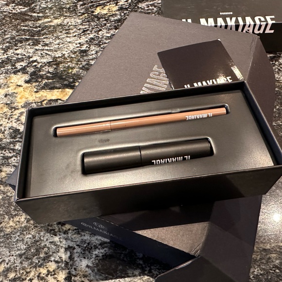 Il Makiage New York brand new High Brow (dark blonde) - Picture 6 of 6